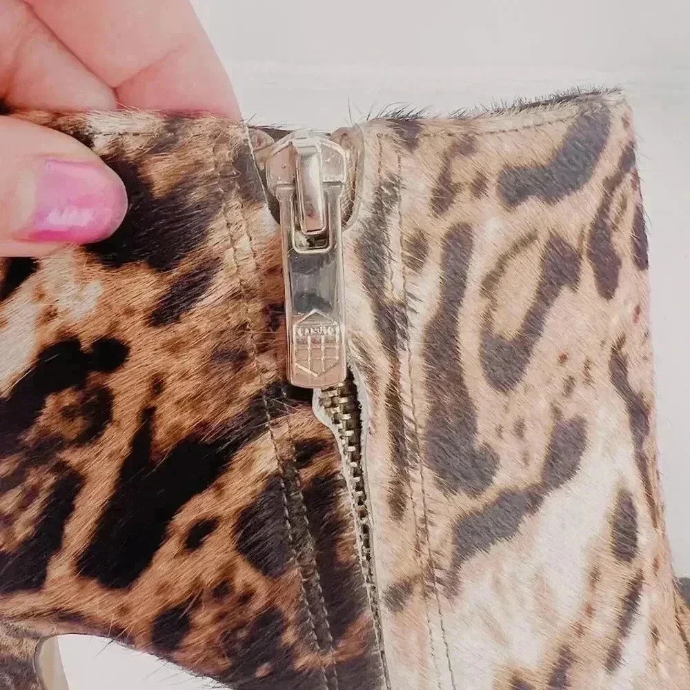 Vince Camuto Leopard Print Leather Fur Calf Hair Stiletto Booties Size 8 - Picture 5 of 10